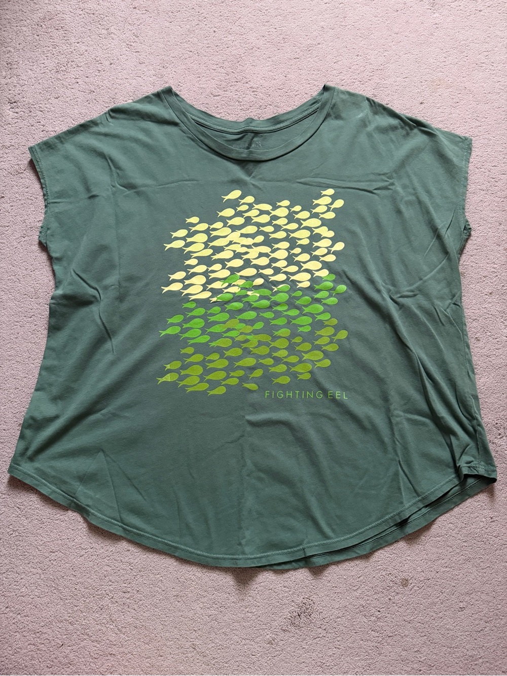 FIGHTING EEL fish graphic tee